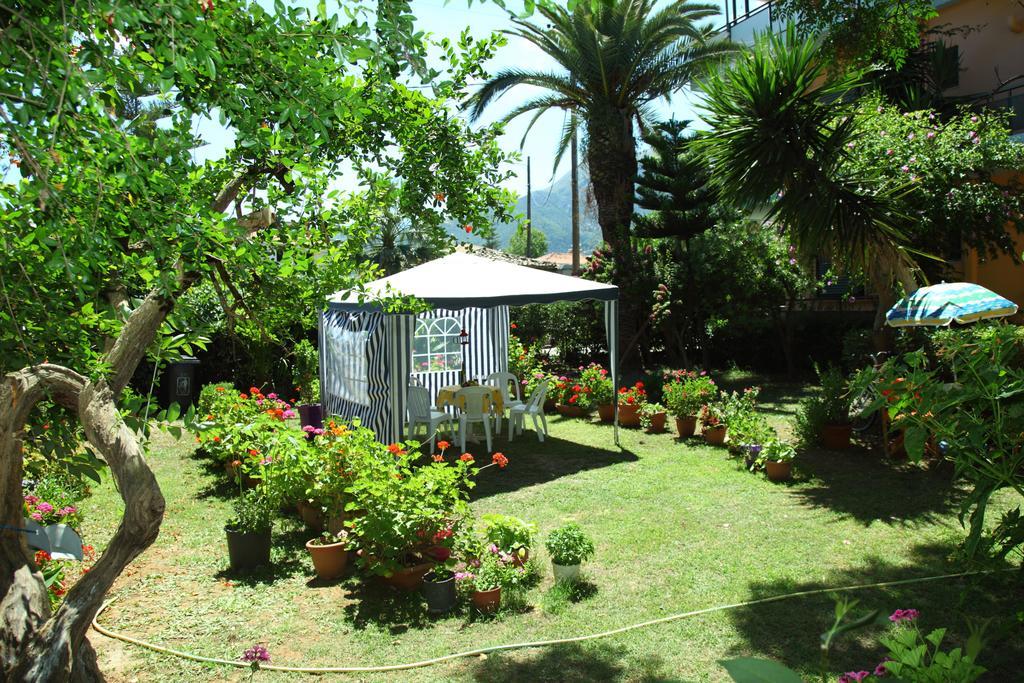 Homer'S Studio نيدري المظهر الخارجي الصورة
